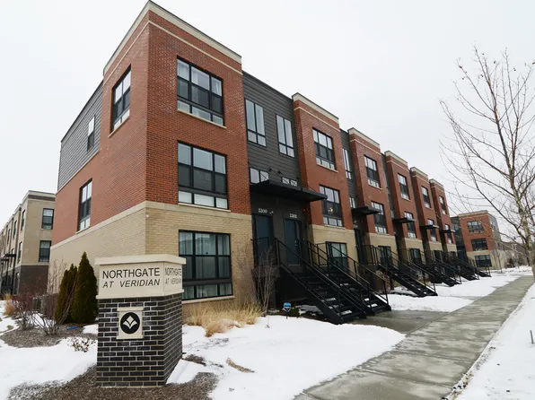 2202 Venture Dr, Schaumburg, IL 60173