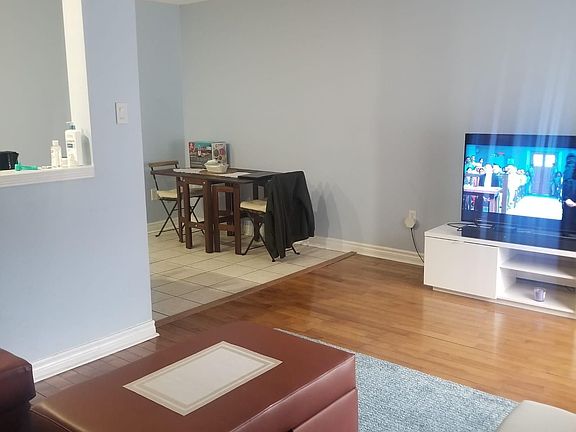 3rd image of 30 Secord Cres
