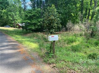 8733 W Dixie Dr, Charlotte, NC 28278
