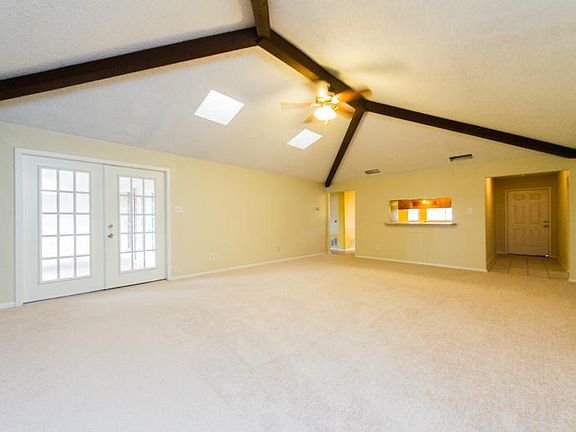 4th image of 4155 Crenshaw Dr