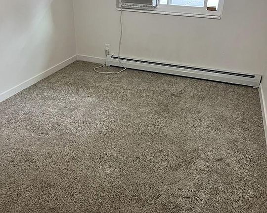 5th image of 293 E Welby Ave #293