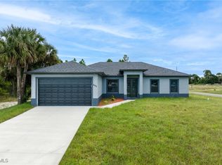 845 Milano Ave S, Lehigh Acres, FL 33974
