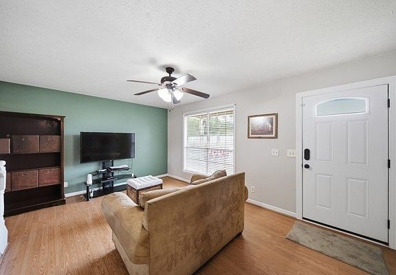 4th image of 3043 Easy Goer Ln