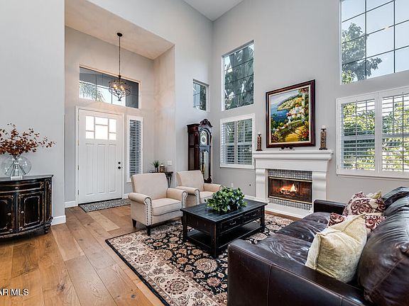 5th image of 824 Alderdale Ct