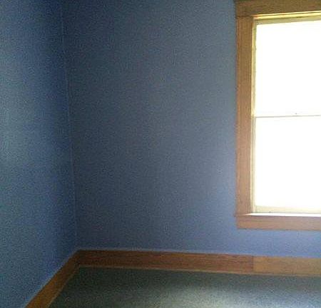 2nd image of 756 W Lincoln Blvd
