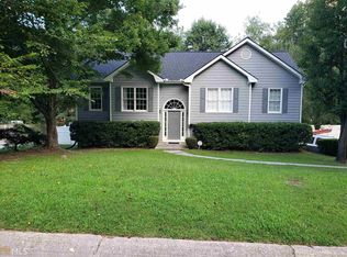 925 Burning Bush Dr, Loganville, GA