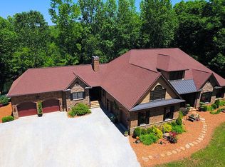 41 Annie Meadow Ln, Holly Springs, NC 27540