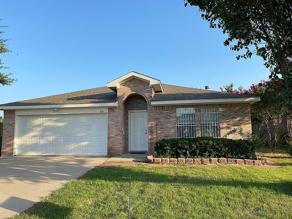 1st image of 1614 Green Hill Dr