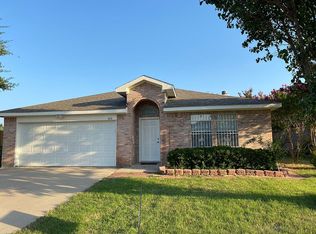 1614 Green Hill Dr, Arlington, TX 76014