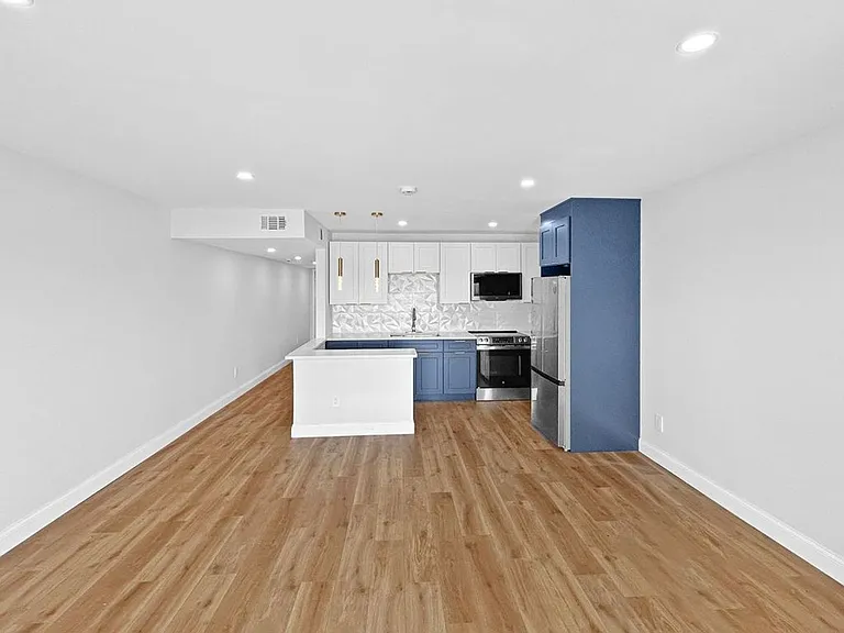 503 129th Ave E — Photo 6