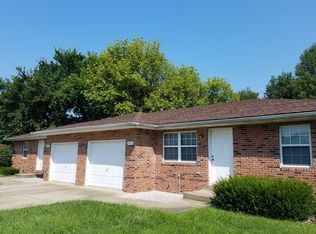 1656 Country Walk Ct, Terre Haute, IN 47803