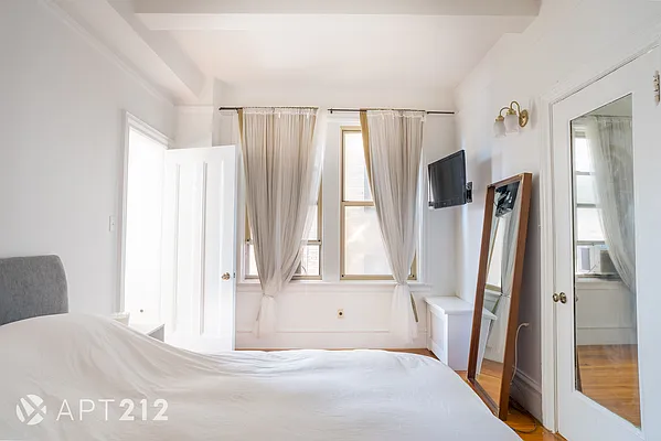 Rented by APT212 INC | media 14