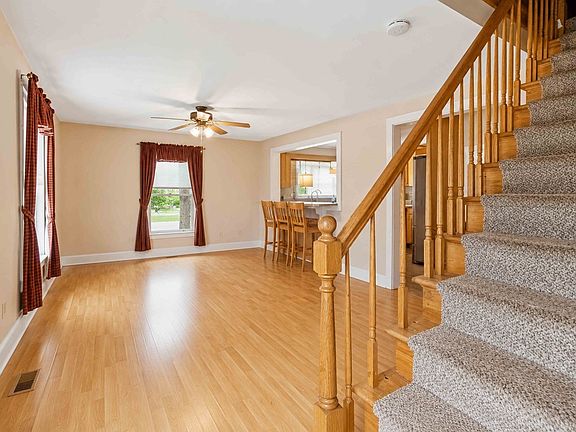 5th image of 14 Highland Ave