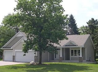 351 73rd Way N, Brooklyn Park, MN 55444