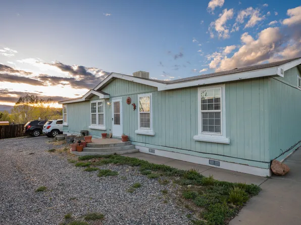 1923 Avenida Canada, Espanola, NM 87532