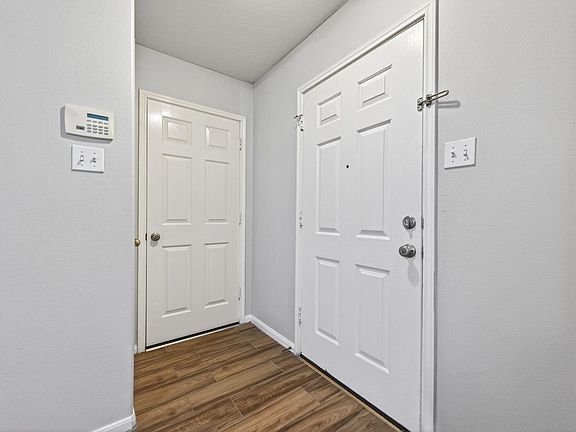 3rd image of 13723 Audra Ln