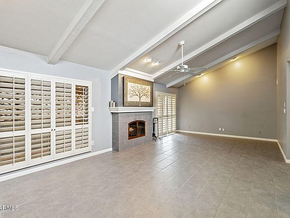 5th image of 1341 E GARDENIA Drive