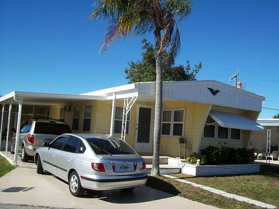 2nd image of 208 Blackburn Blvd