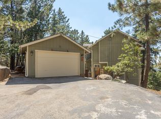 2590 Valkyrie Dr, Running Springs, CA 92382