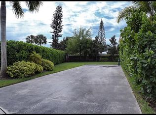 13483 Snook Cir, Naples, FL 34114
