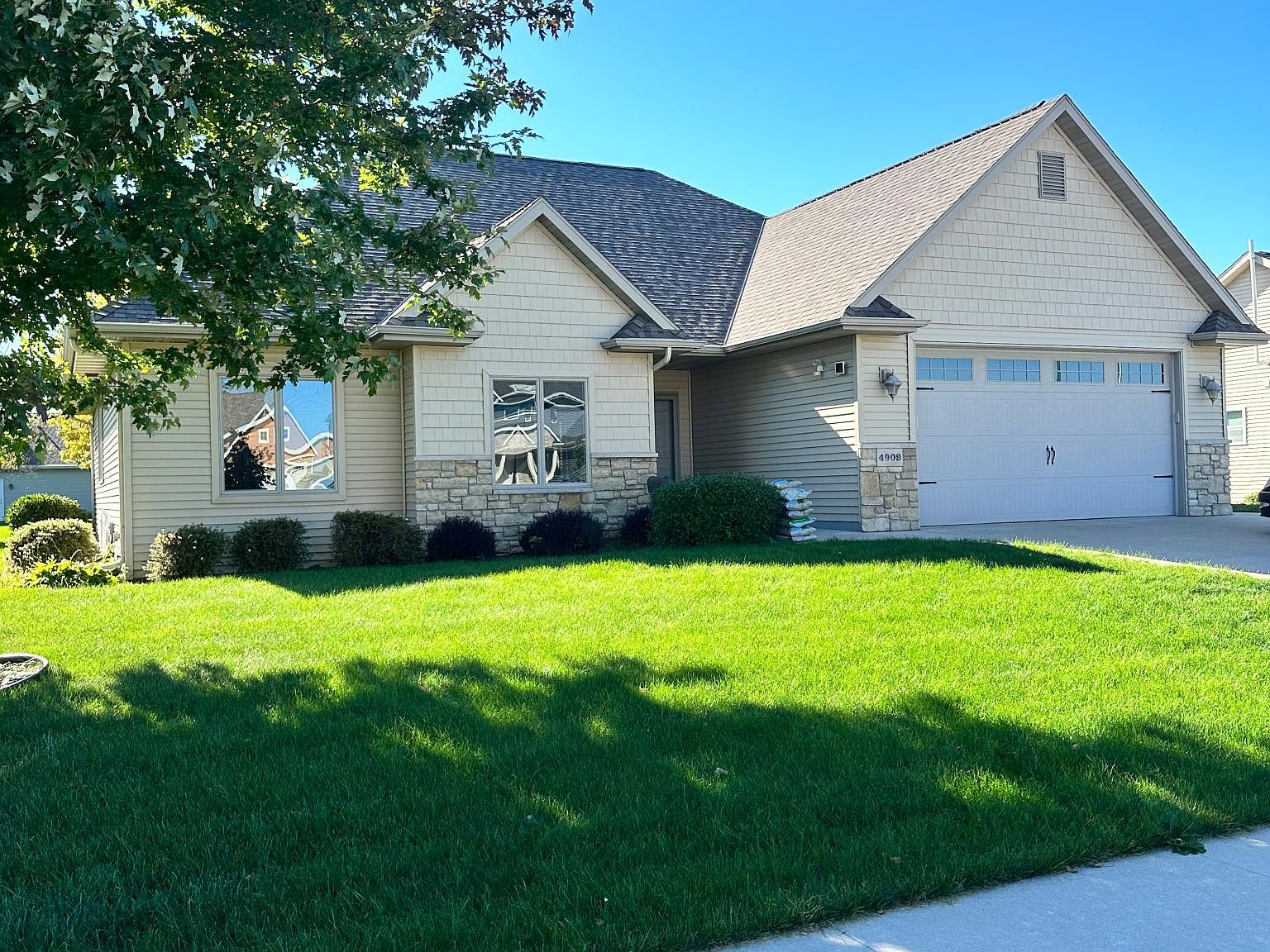 4909 N Cherryvale Ave, Appleton, WI 54913 Zillow
