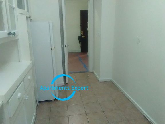 4th image of 3806 Bailey Ave APT B12
