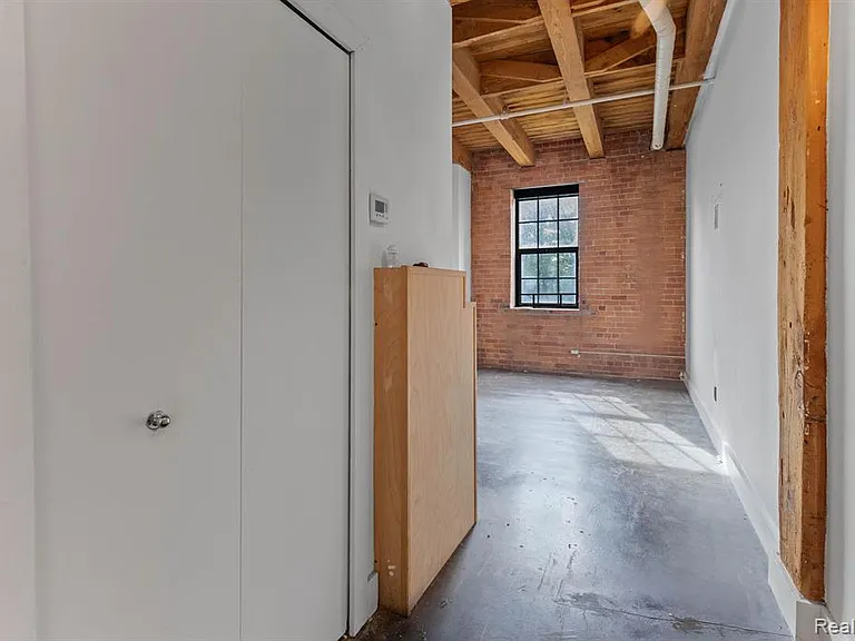 6533 E Jefferson Ave #117 — Photo 13