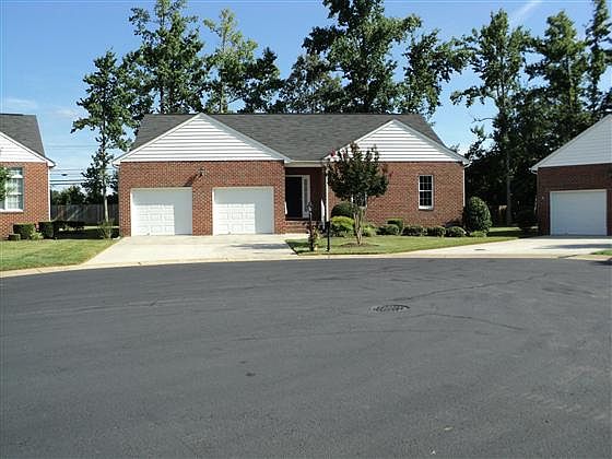 2nd image of 4806 Village Lake Dr