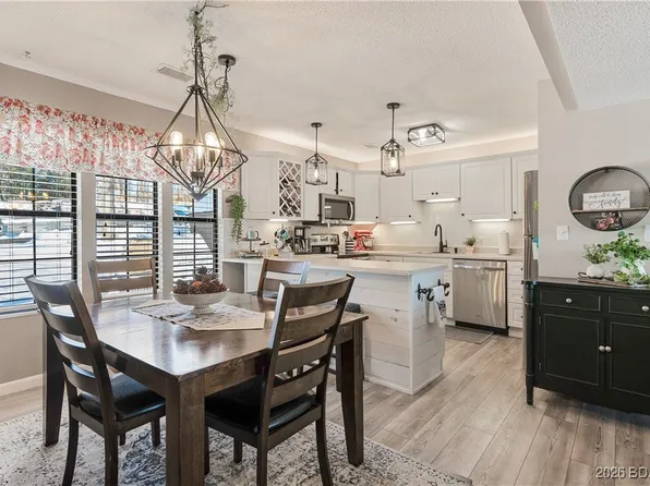 274 Waters Edge Dr #2B, Lake Ozark, MO 65049