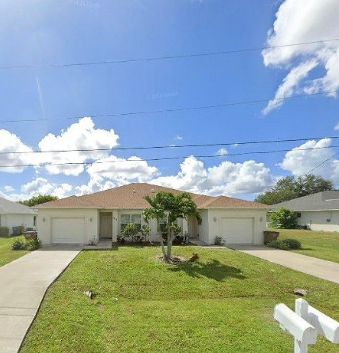 1st image of 1713 SW 33rd Ter