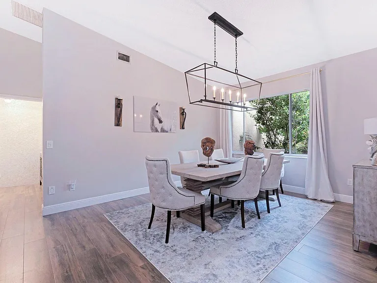 15835 Meadow Wood Dr — Photo 36