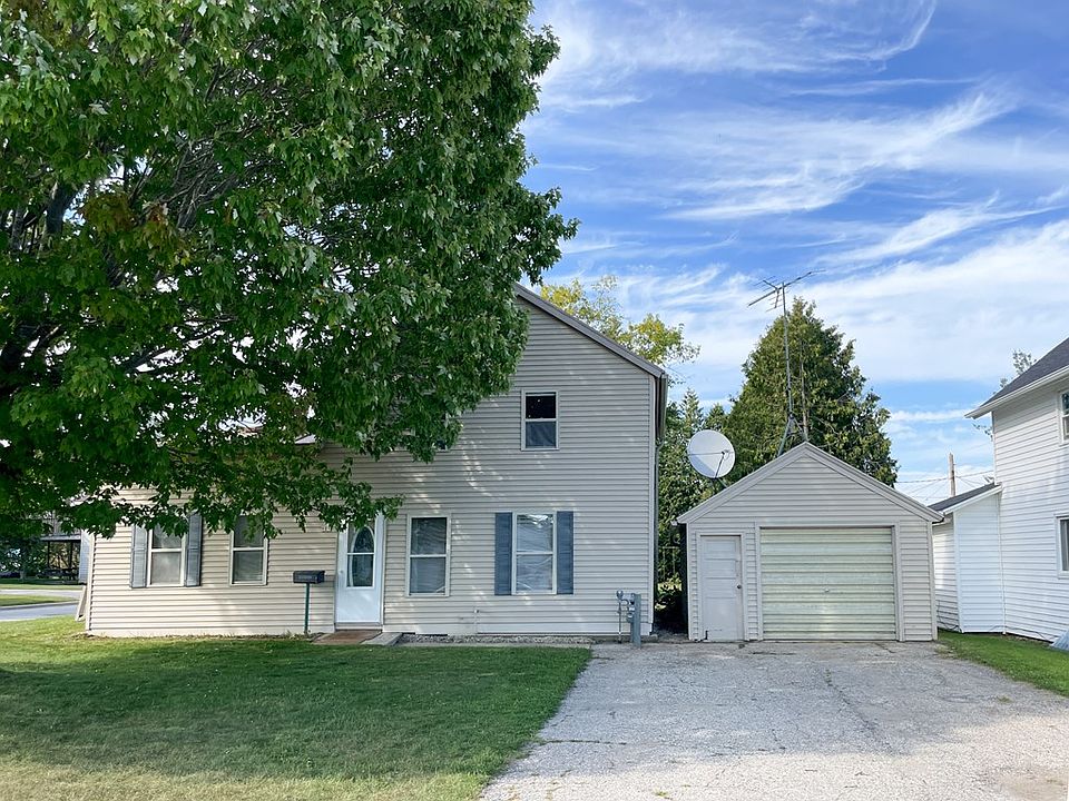 921 Navarino St, Algoma, WI 54201 Zillow