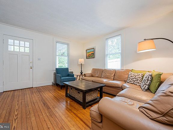 3rd image of 145 Sanford Ave