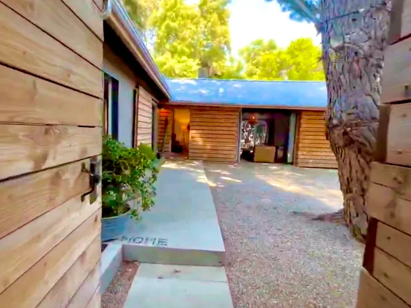 (undisclosed Address), West Hills, CA 91307