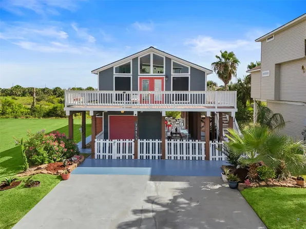 22513 Bay Point Dr, Galveston, TX 77554
