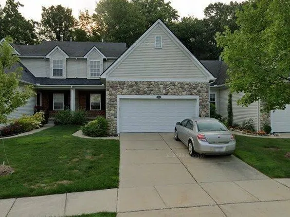 3516 Grove Ln, Auburn Hills, MI 48326