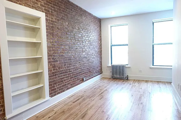 Rented by B & L Management | media 11