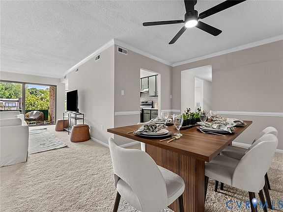 3rd image of 1509 Regency Woods Rd APT T3