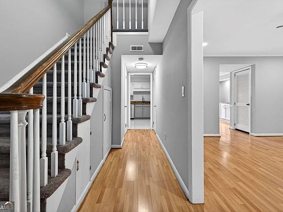 2nd image of 6520 Roswell Rd Unit 48