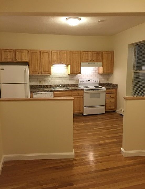 1st image of 122 Berkshire St #5L