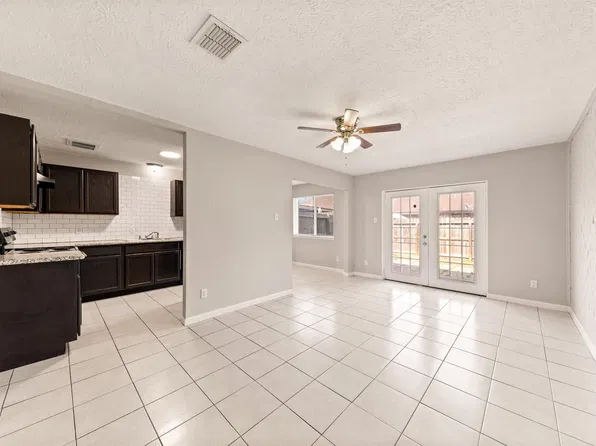 7285 Cook Rd, Houston, TX 77072