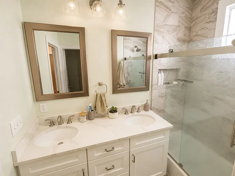 94 Josephine Ave #1 — Photo 14