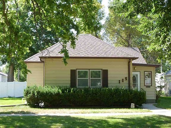 2nd image of 115 E 30th St