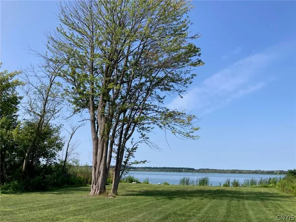 6631 State Route 90 N #21, Cayuga, NY 13034