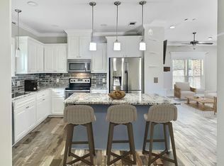 17326 Chickasaw Ave, Greenwell Springs, LA 70739