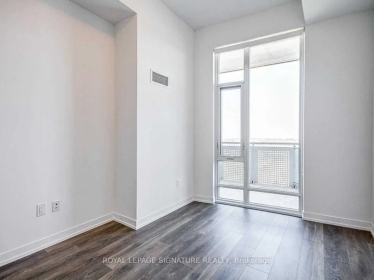 2520 Eglinton Ave W #1408 — Photo 9