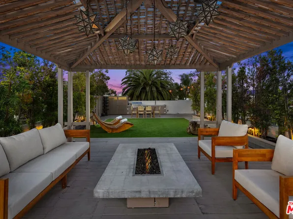 613 Westmount Dr, West Hollywood, CA 90069