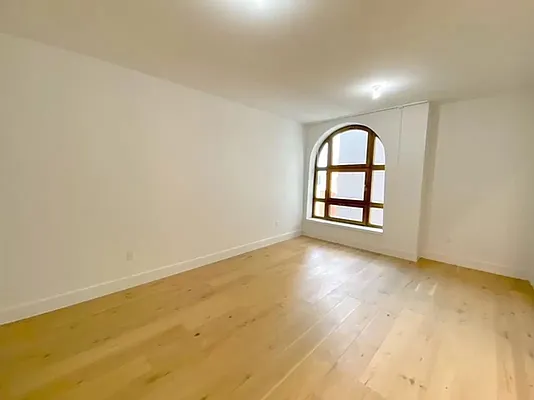 Rented by City Connections Realty | media 19