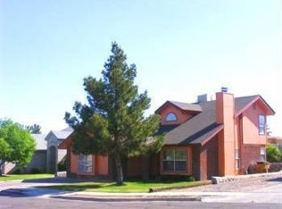 402 Augustus Rd, Las Cruces, NM 88001
