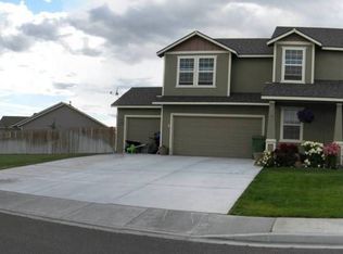 5000 S Desert Dove Loop, West Richland, WA